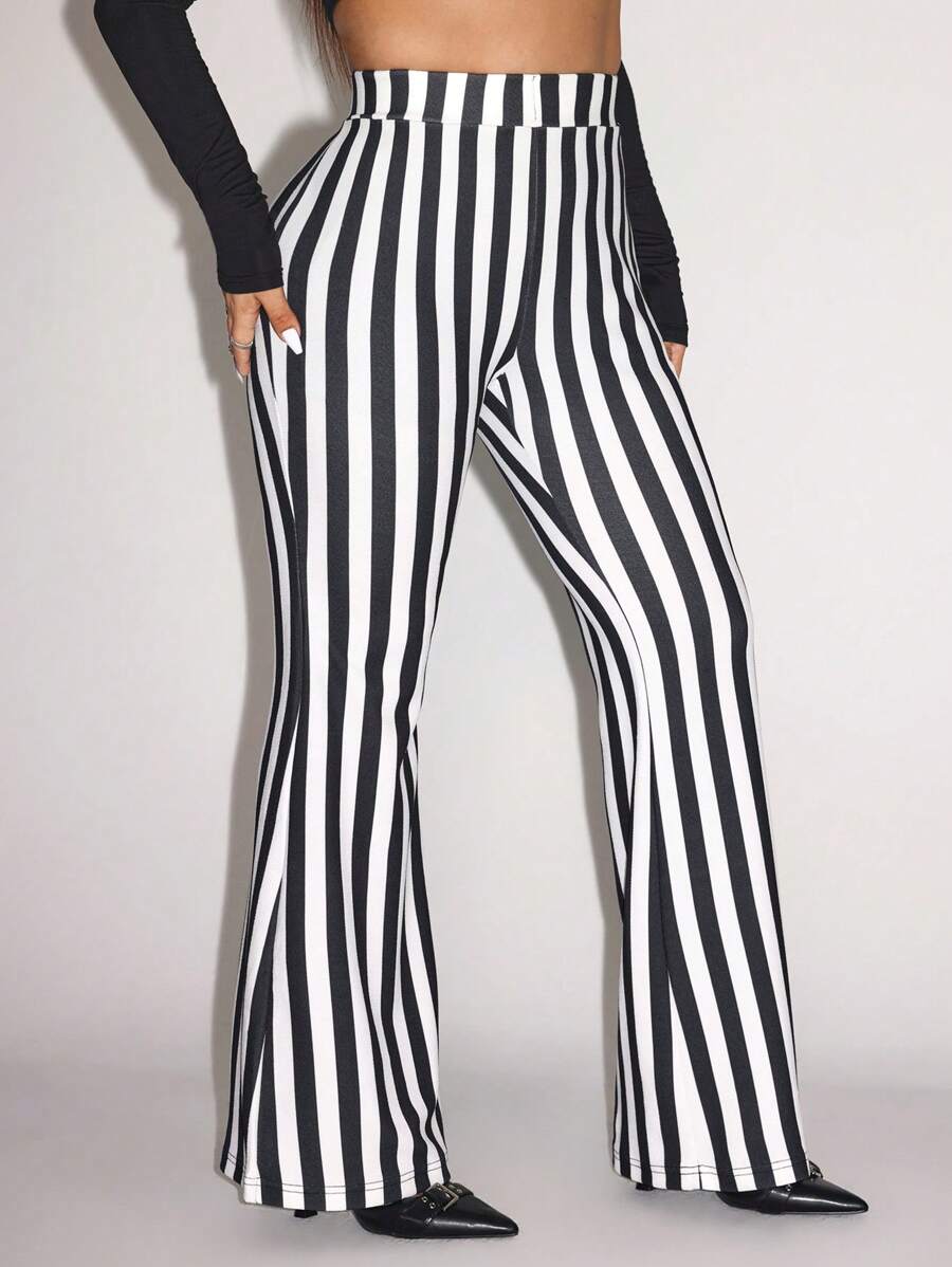 SHEIN ICON Plus Size Y2k Rave Festival Outfits Petite Bell Bottoms Zwart & Wit Gestreepte Skinny Flare Broek