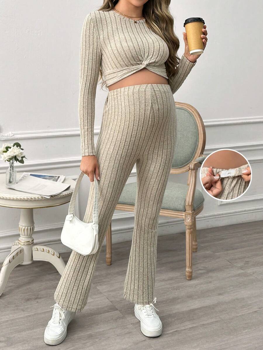 SHEIN 2pcs Maternity Solid Crew Neck Twist Hem Pullover Sweater And Pants Casual Outfit