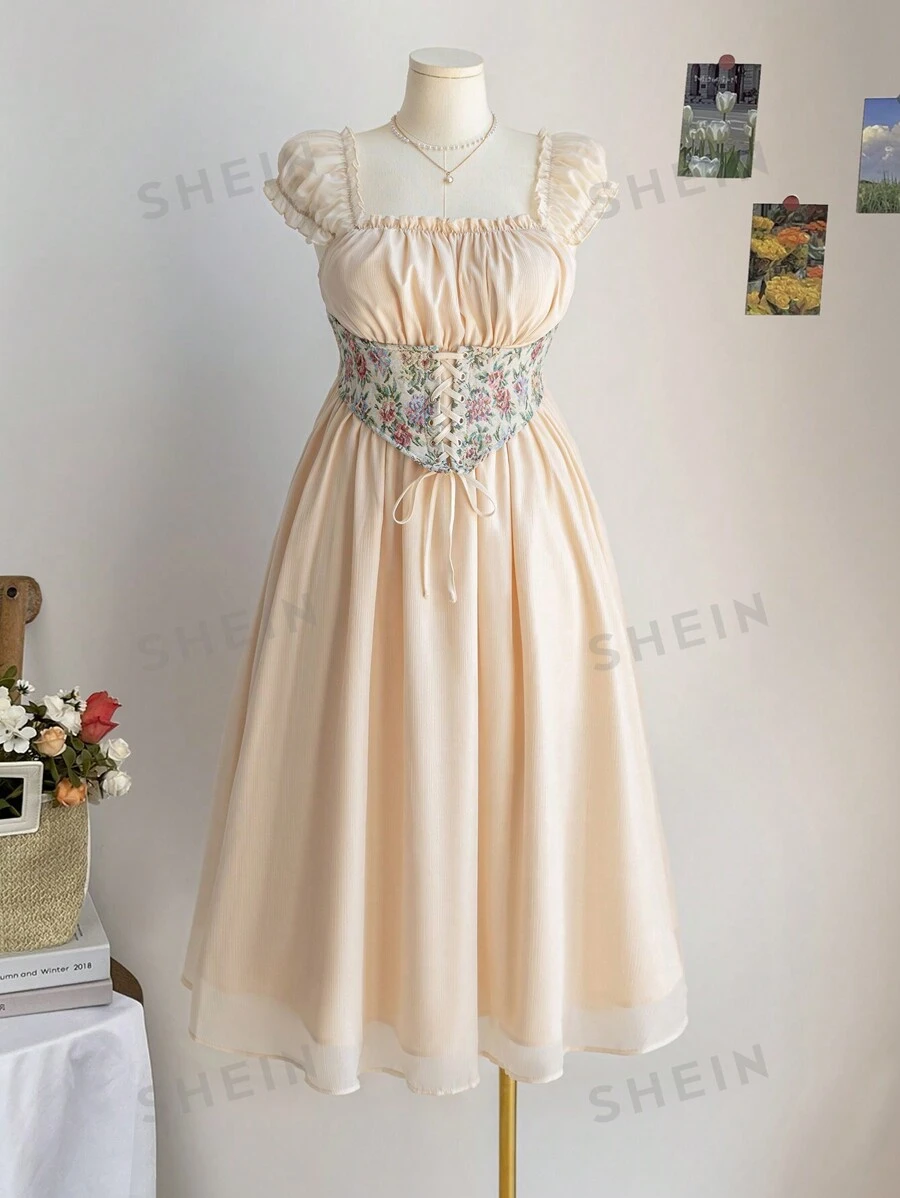Soleia Vestido corto de talla grande para mujer con cintura ajustada, mangas abullonadas con correa trasera, cuello cuadrado y estampado floral pequeño en negro, estilo de vacaciones campestre