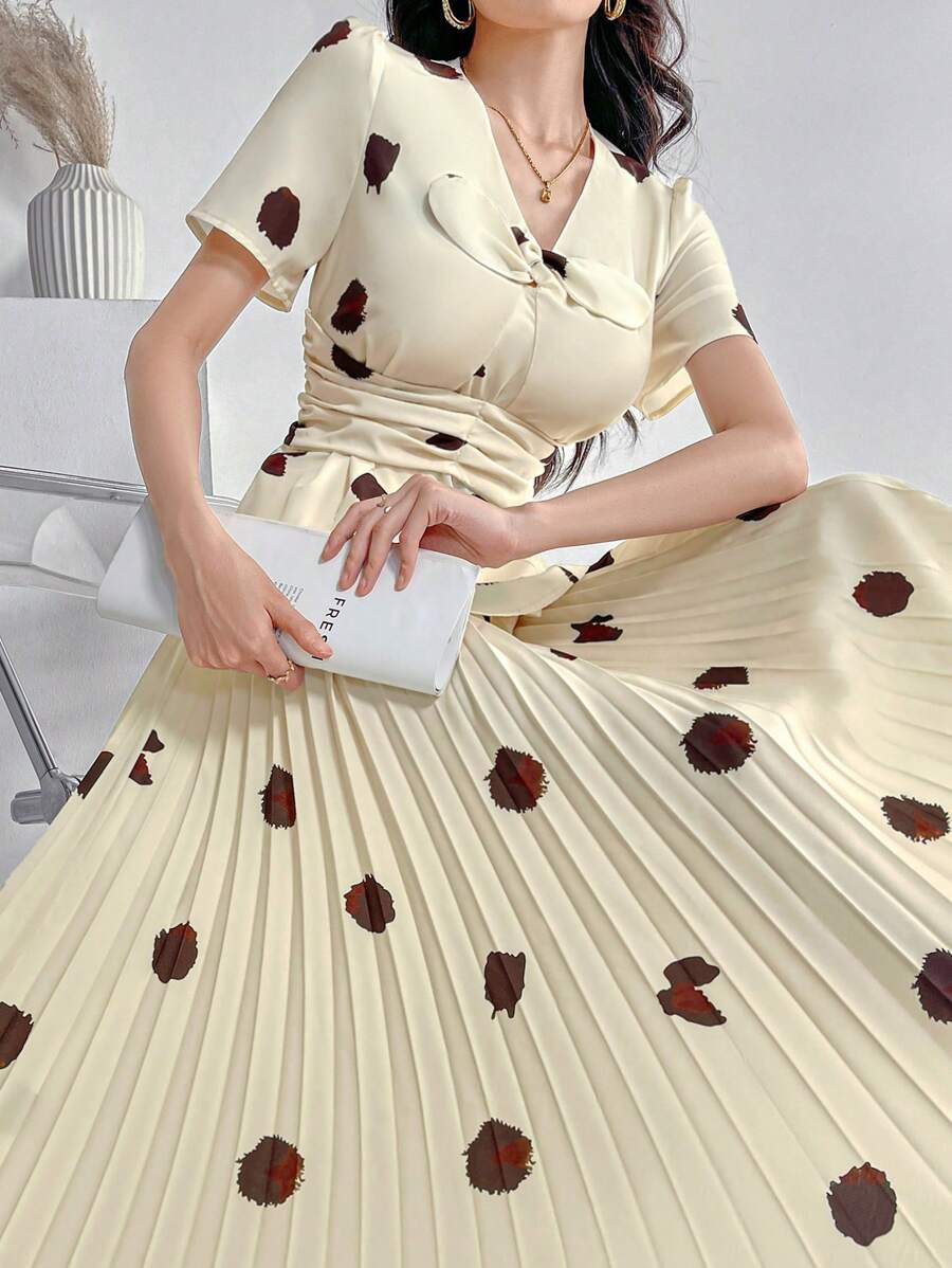Modelyn 2pcs Women Summer Elegant Random Print Short Sleeve Top & Pleated Skirt Set