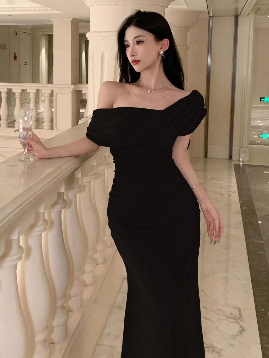 Joudiya Vestido negro de mujer de manga corta con cuello asimétrico de unicolor, vestido elegante para fiestas, cumpleaños, Año Nuevo o baile de graduación