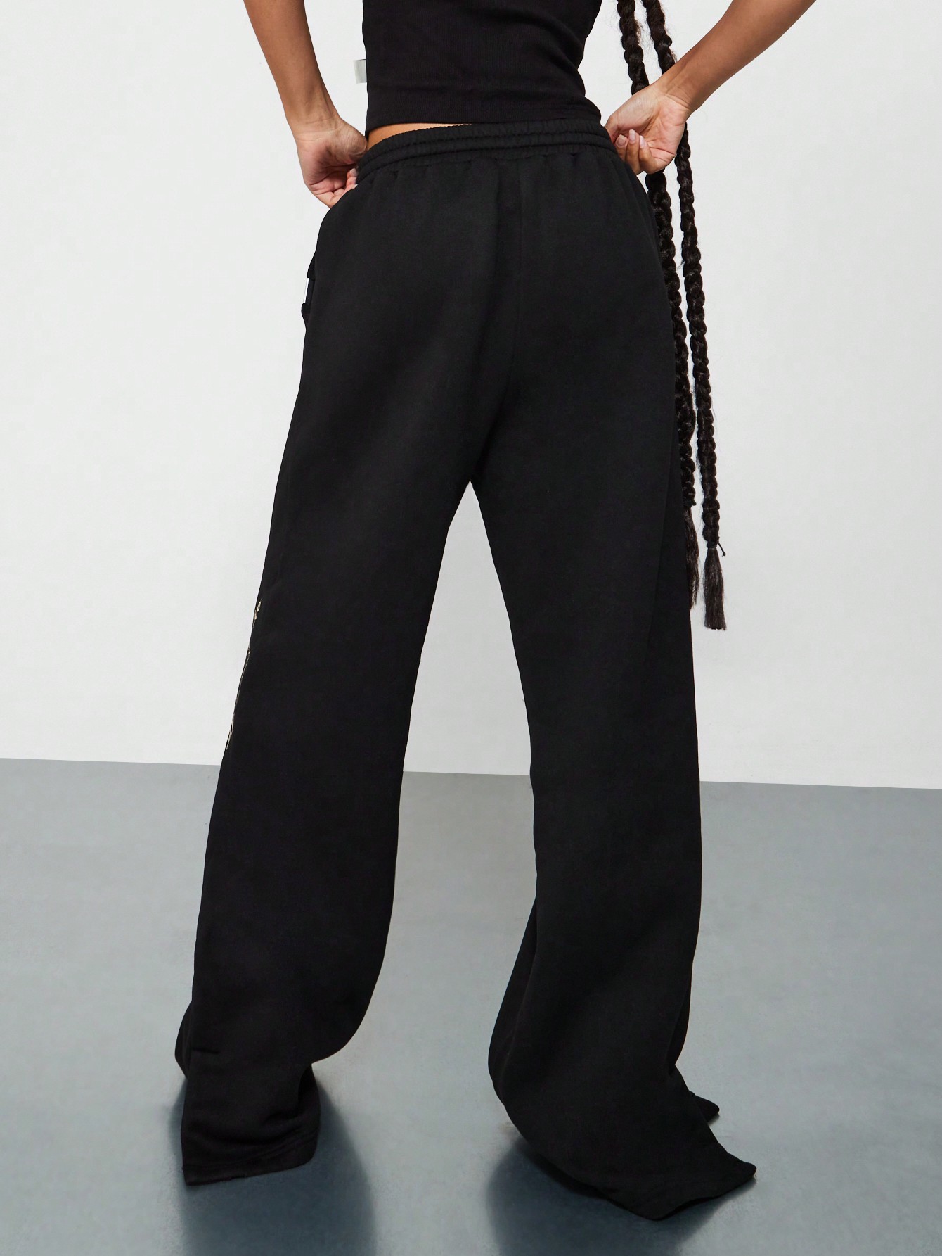 【SATIIIZ】Kessa Pintuck Sweat Pants Pintuck Sweatpants | ZANDO