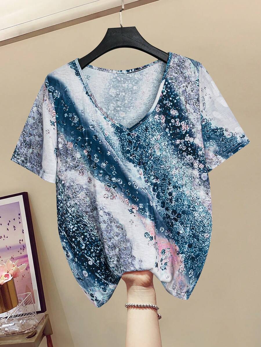 EMERY ROSE Printed Asymmetrical Cut H Shaped V Neck Ripple Imitation Sequin Patterned Summer Casual T-Shirt