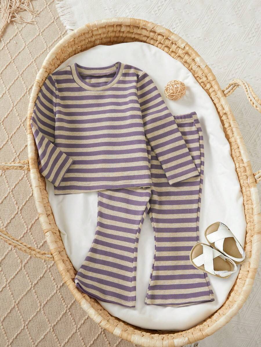 SHEIN Conjunto informal de camiseta a rayas y pantalones acampanados para bebé niña, para otoño/invierno