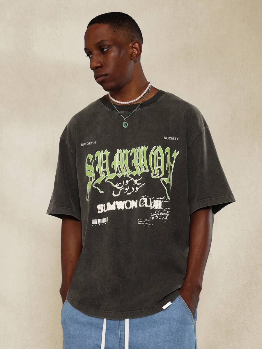 SUMWON Camiseta lavada con bordado y estampado gráfico