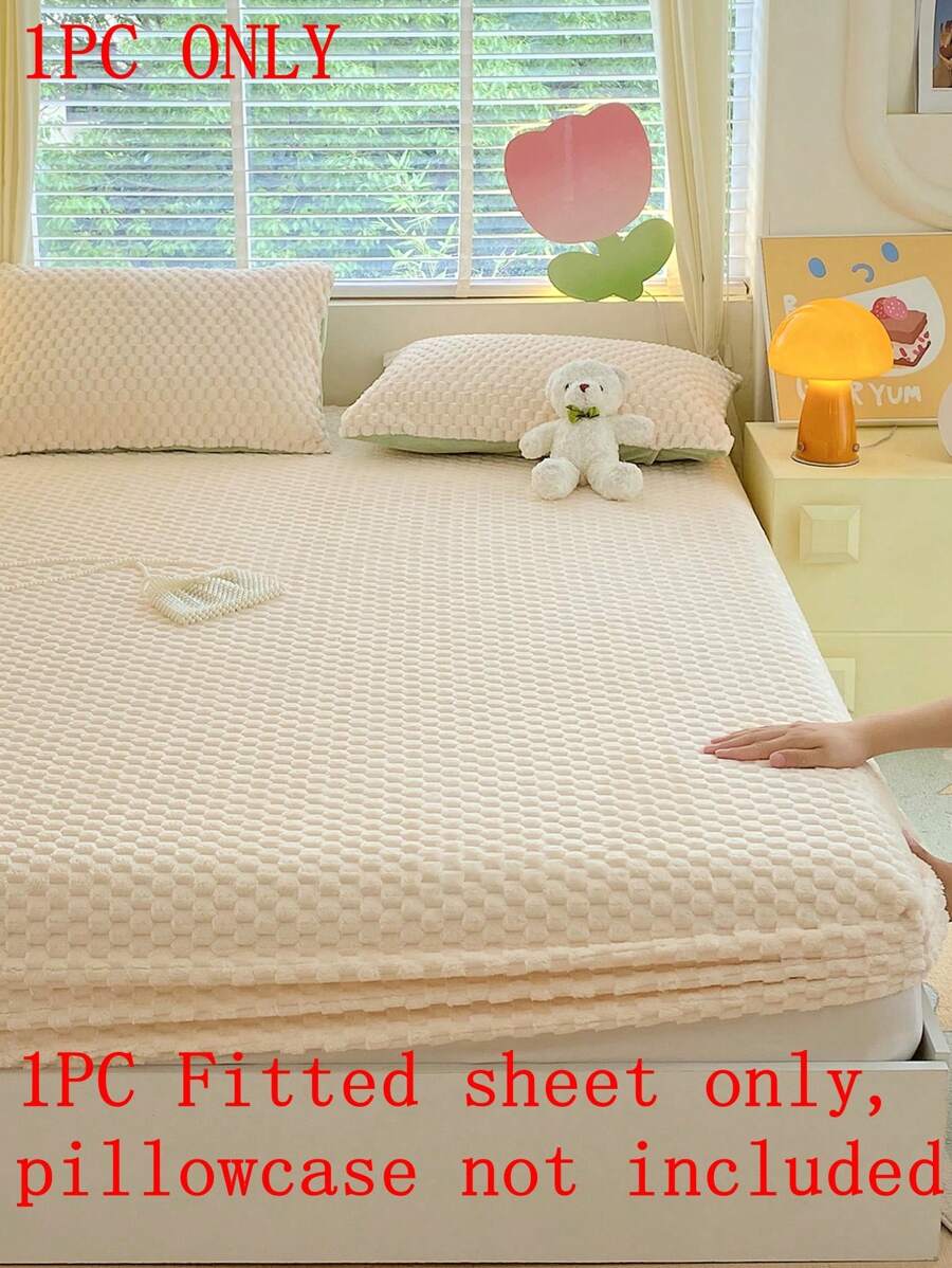 1pc Beige Plush Velvet Jacquard Plain Solid Color Fitted Sheet, Soft Warm, And Breathable Mattress Cover Skin-Friendly Breathable Bedding Supplies, Fitted Sheet For Bedroom All Season Deep Pocket Up To 13.7 Inch King Queen Full Twin Size
