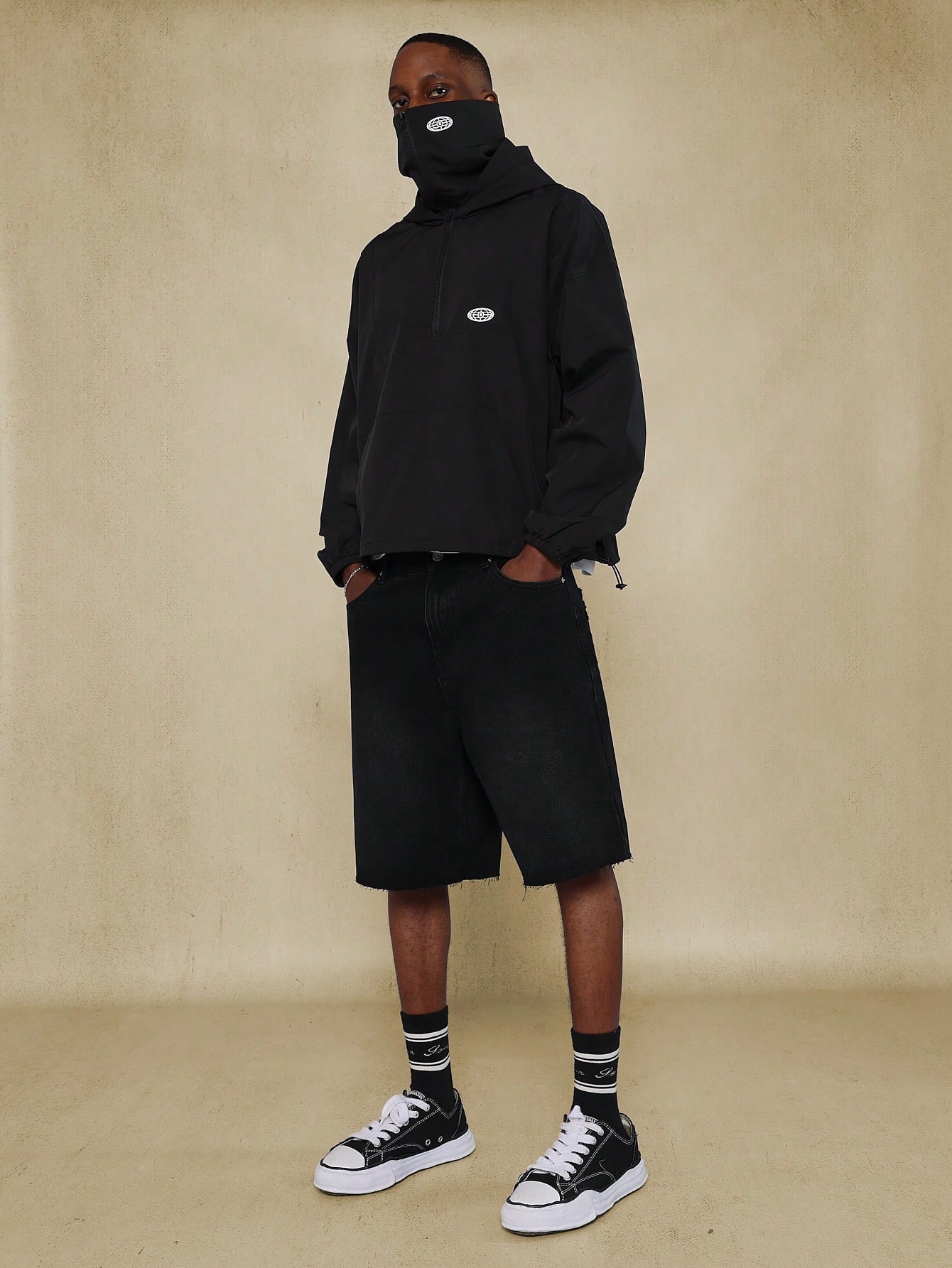 【お取り寄せ】 Fit Regular Nylon Print Graphic With Hoodie Mask Zip Half 絵画