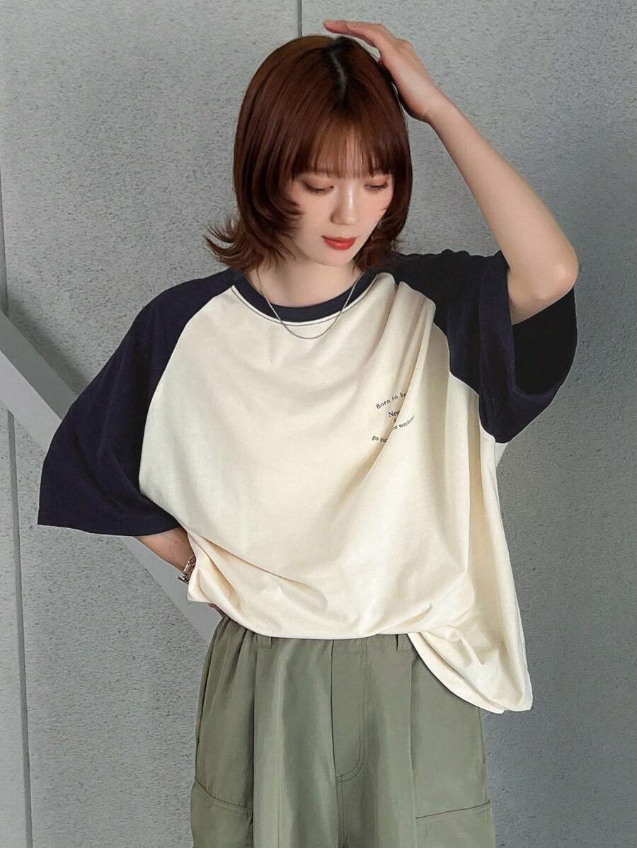 FRIFUL Women's Colorblocked Raglan Sleeve T-Shirt With Letter Print