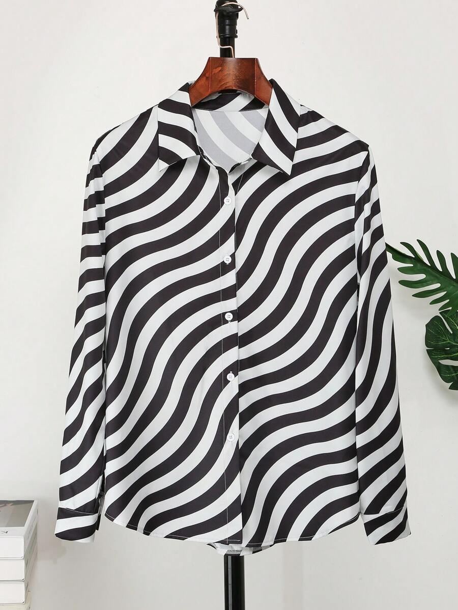 Manfinity Dauomo Camisa casual de manga larga con rayas onduladas para hombres, primavera y verano