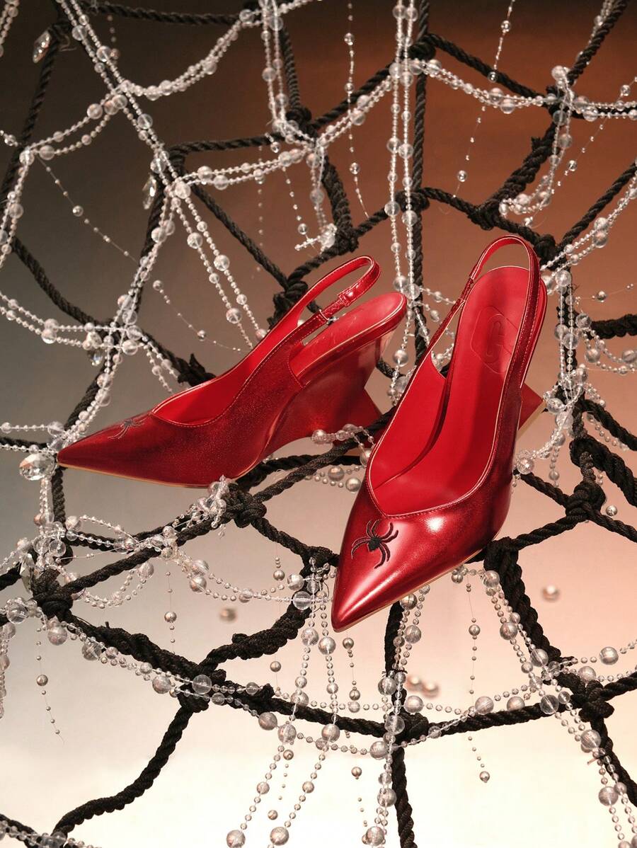 CUCCOO SZL Zapatos de plataforma planos de moda para mujer con tacón grueso, puntera puntiaguda, decoración de araña y acabado en patente rojo para otoño
