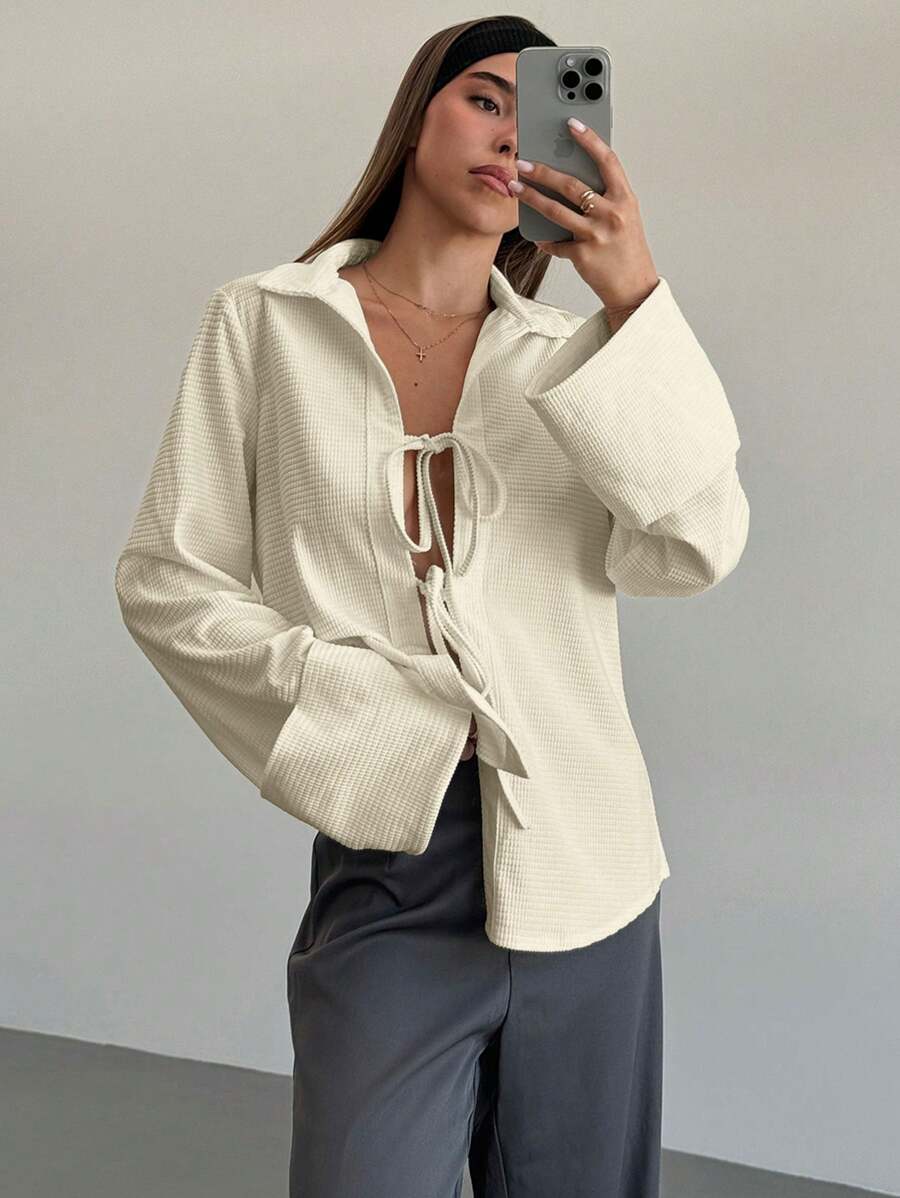 Aloruh 4-Season Lace-Up Lapel Textured Pattern Elegant Commuter Jacket, New Arrival