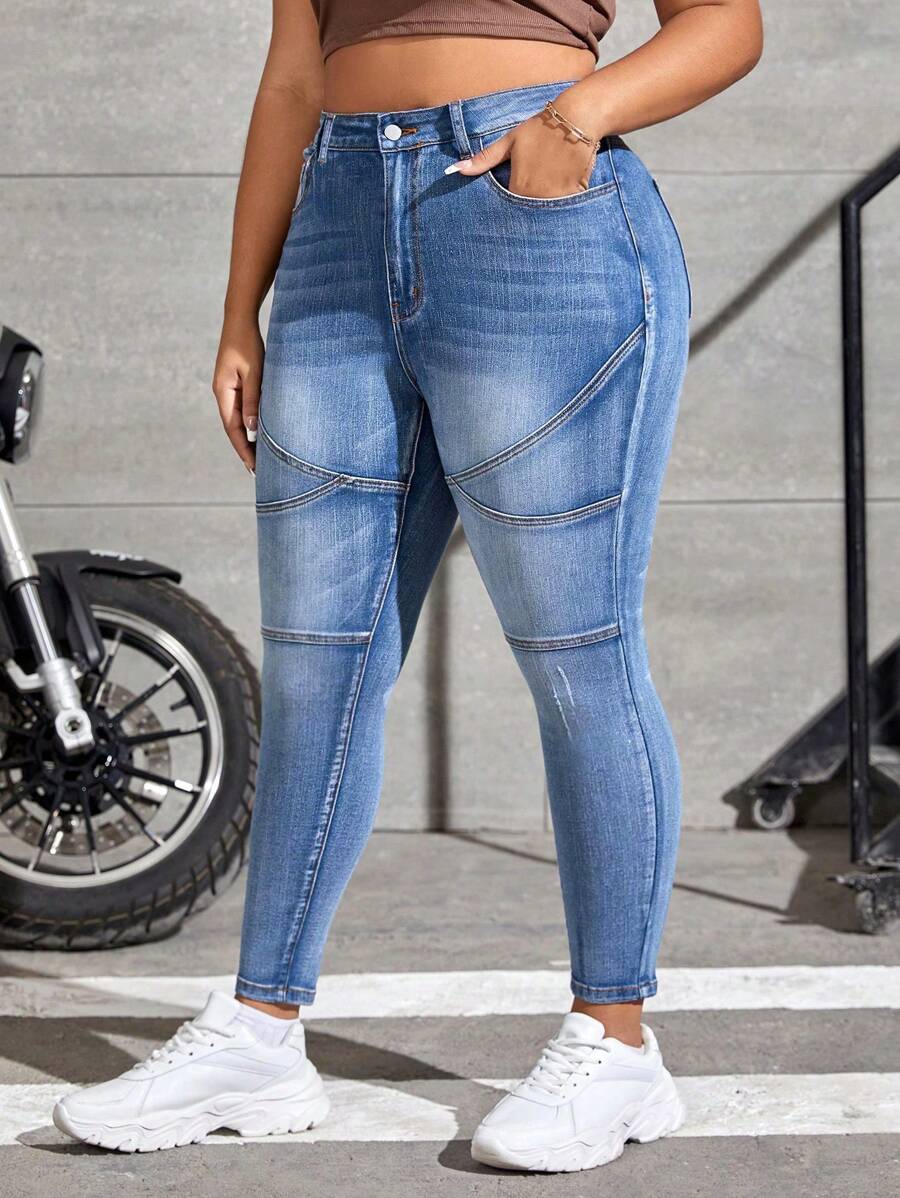 SHEIN EZwear Plus Size Front Button Pocket Casual Denim Jeans