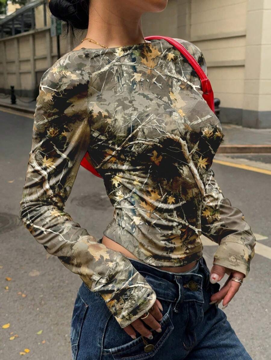SHEIN EZwear Women's Street Wear Casual Plant Dead Branches Pattern Backless Long Sleeve Tight Cropped T-Shirt Pullover