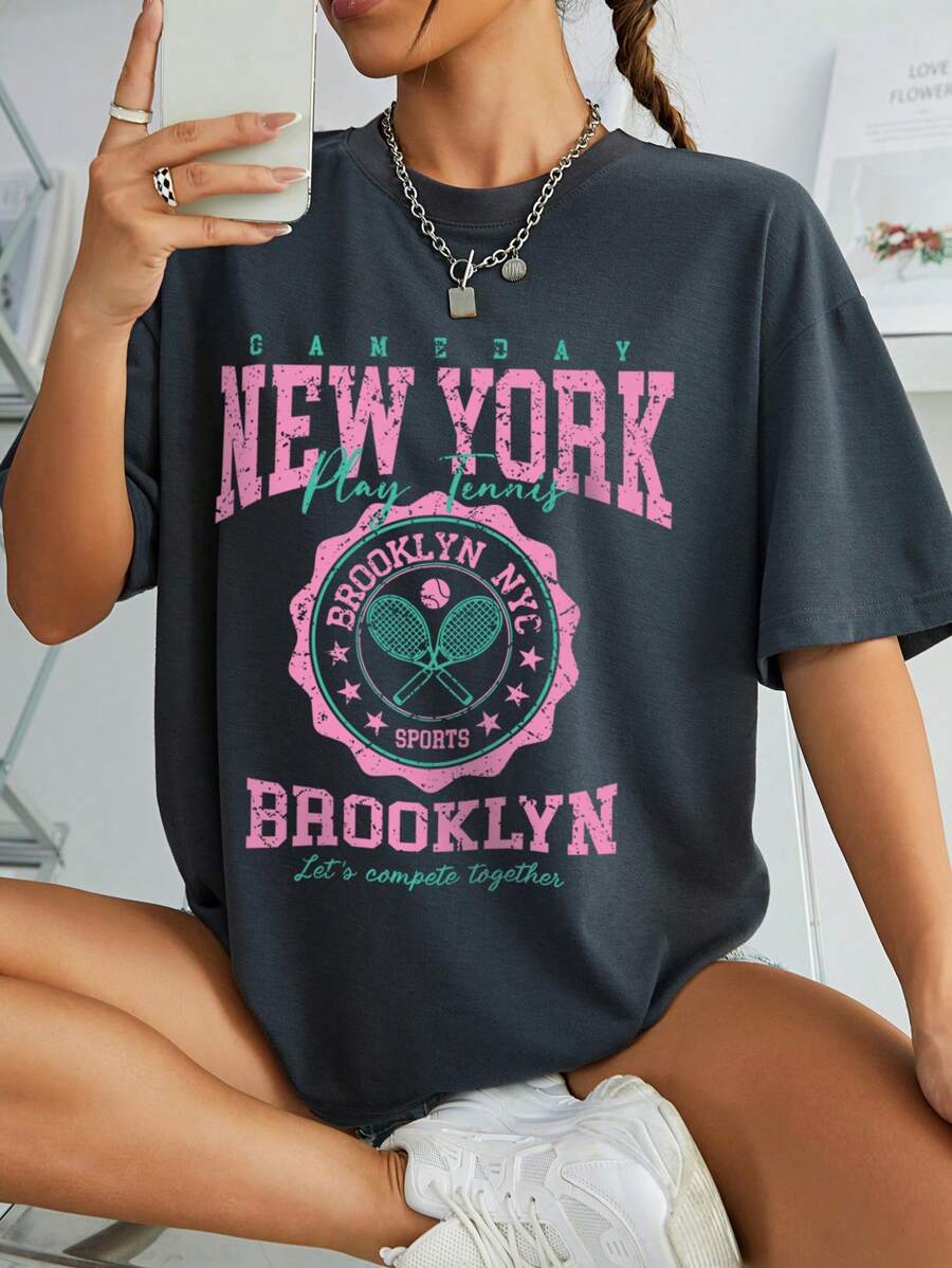 INAWLY Dames Losse Casual Sport Stijl Letter Bedrukt Ronde Hals T-shirt, Back To School Seizoen Grafische T-shirts Dames Tops