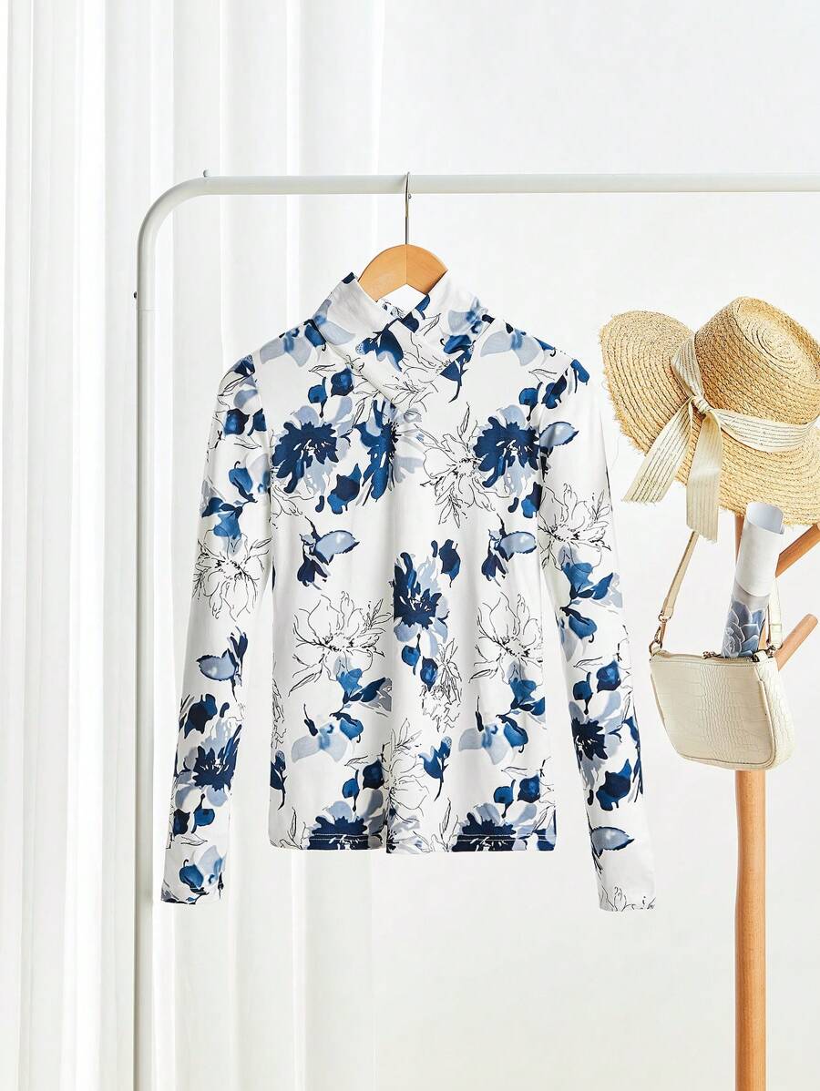 SHEIN LUNE Women's Floral Print V-Neck Casual Long Sleeve T-Shirt