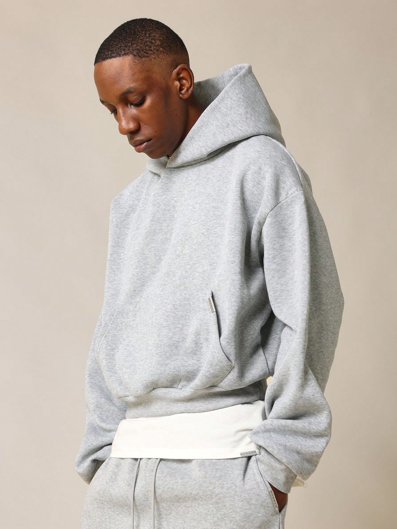 Essential Heavyweight Oversized Drawstring Centre Pocket