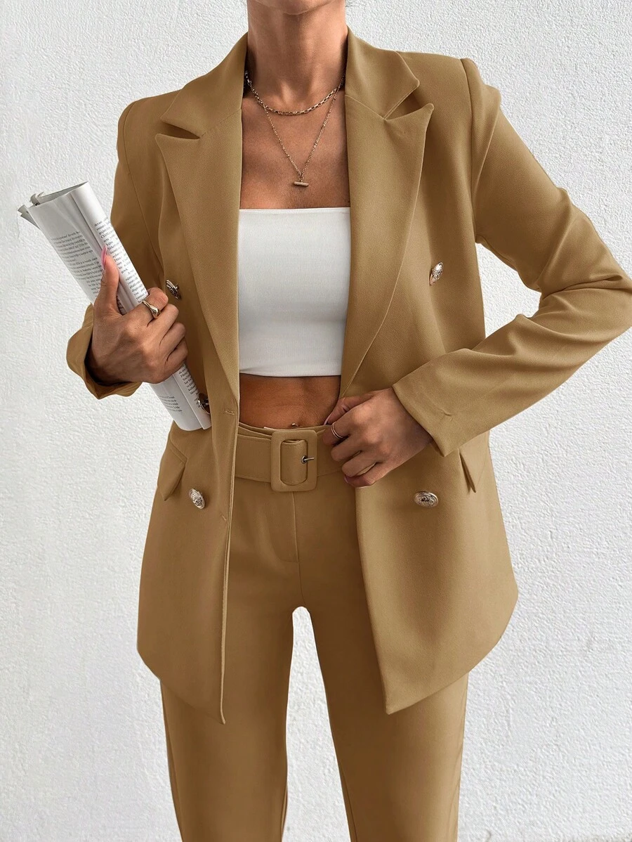 SHEIN Traje De Mujer Con Blazer De Doble Botonadura Y Pantalones De Nueve Puntos