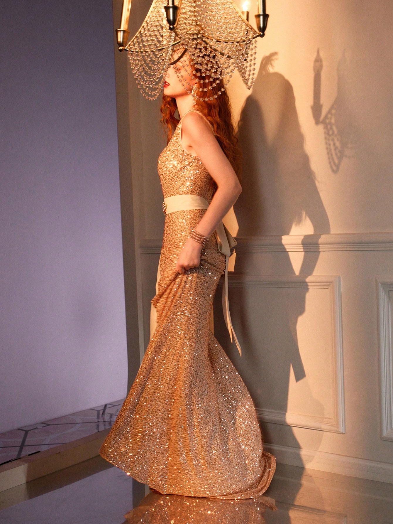 The Great Gatsby x MOTF SEQUINS V-NECK RHINESTONE WAIST