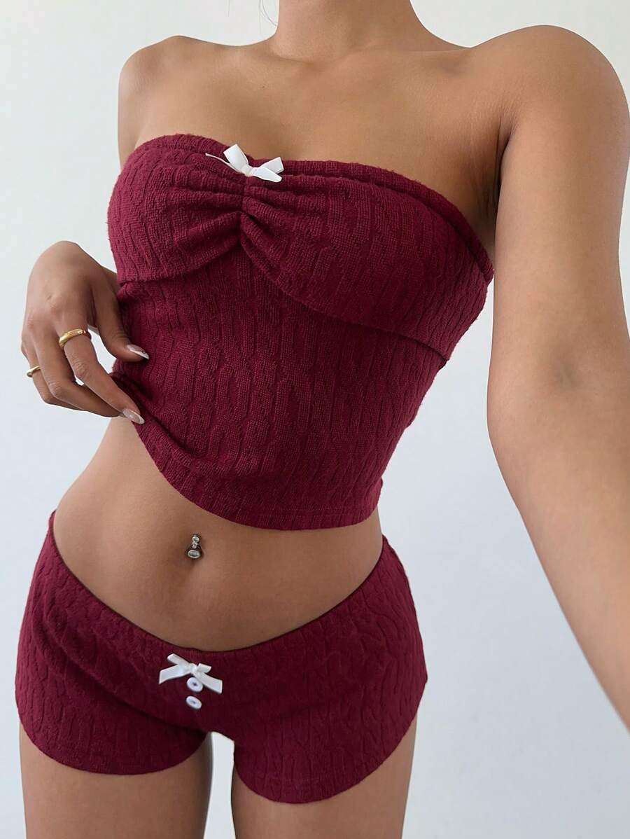 Aloruh Women 2pcs, Fall Suit, Ancora Red Suit, Simple Elegant Hottie Young Girl Y2K Suit, Party Home Suit, Christmas Suit, Burgundy Knitted Vest + Mini Shorts, Daily Casual Sports Street Knitted Suit, 2pcs Christmas Wine Red Bandeau With Bow Decor Shorts Set For Women