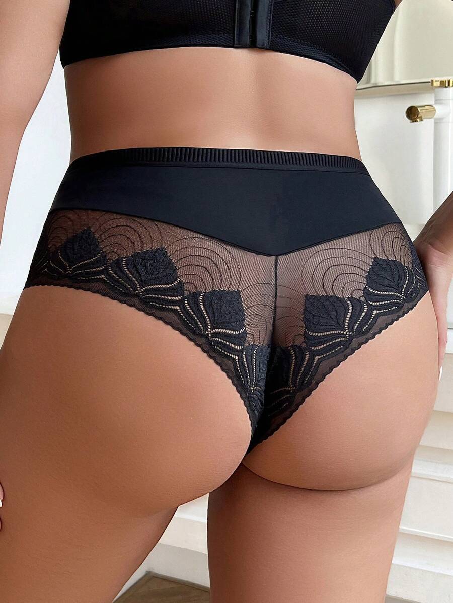 1pc Plus Size Women Breathable Lace Patchwork Sexy Triangular Panties