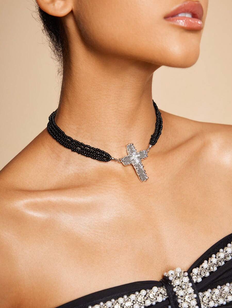 SHEIN BAE Colar de cruz de contas pretas estilo gótico