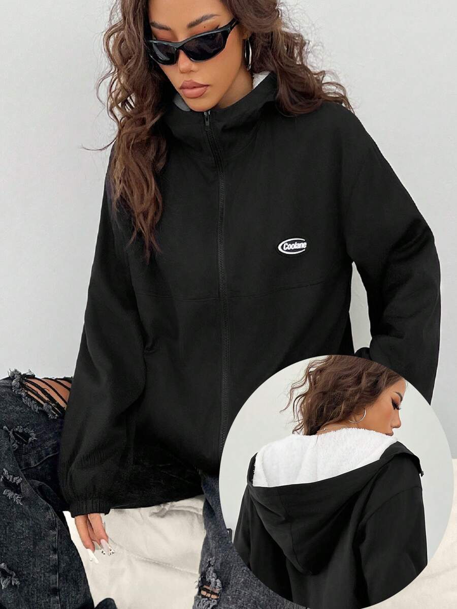 SHEIN EZwear Women's Winter Y2K Basic Streetwear Knit Keep Warm With Fleece Zip Up Padded Patched With Pockets Fluffy Inside Comfy Black Loose Hooded Long Sleeve Hoodies For Halloween Outfits Letter Patched Detail Drop Shoulder Teddy Lined Zipper Front