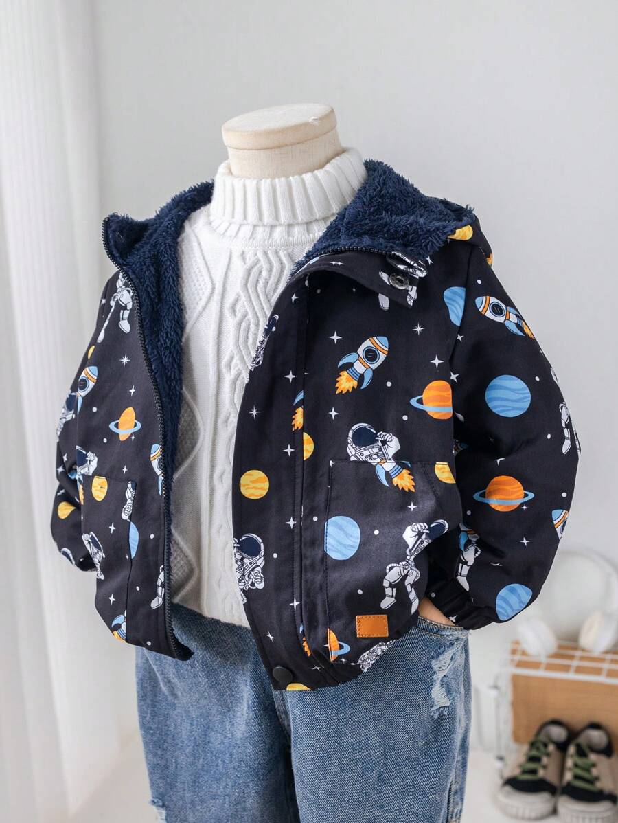 1 pieza Chaqueta con capucha acolchada, cálida y gruesa con forro de felpa, de estilo colegial cómodo y de moda simple y práctica, con estampado completo, para niños pequeños, adecuada para el uso diario, la escuela, los viajes, los deportes en otoño e invierno
