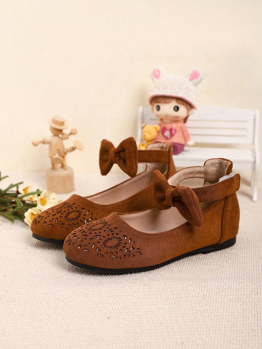 Girl's Vintage Style Hollow Out Bow Decor Flat Shoes, Autumn/Winter