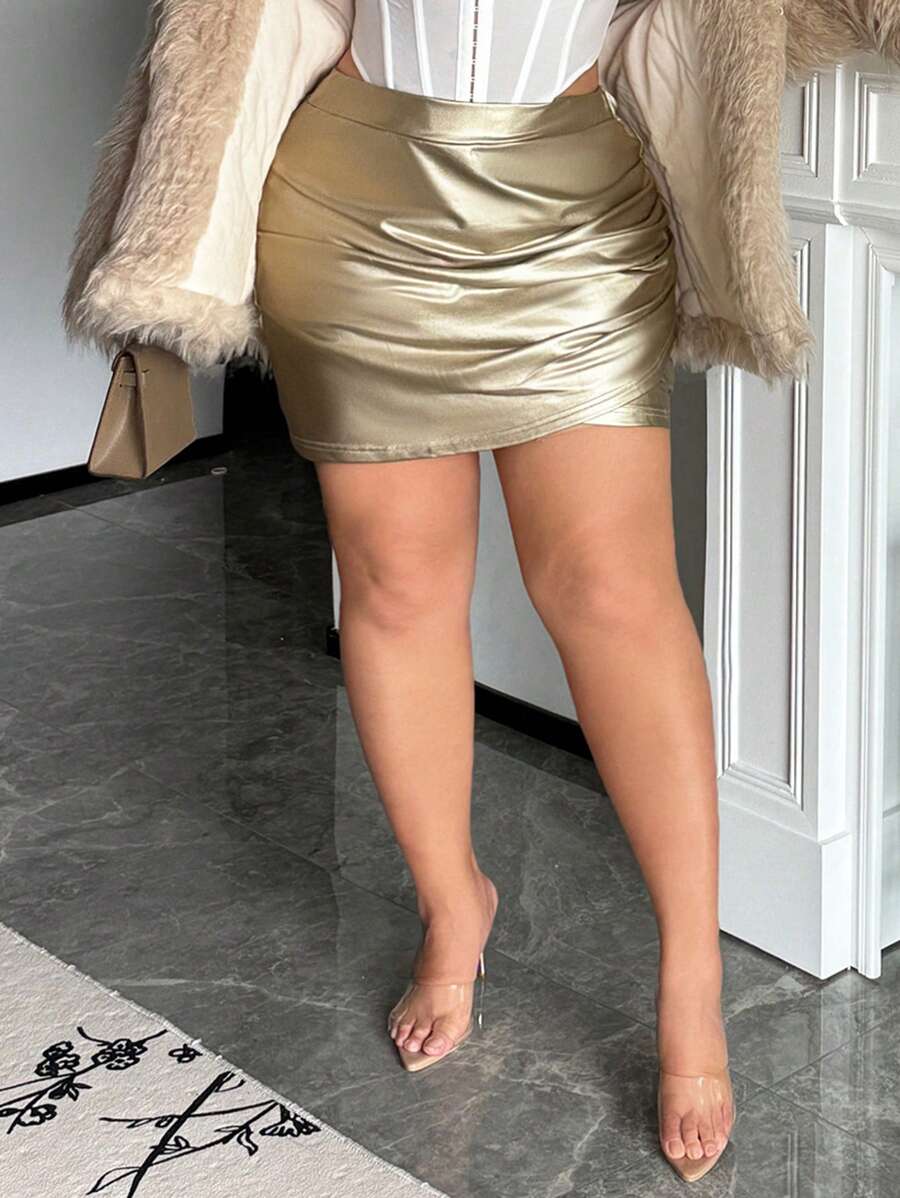 SHEIN Frenchy Minifalda ajustado con pliegues metálicos de talla grande, adecuada para fiestas