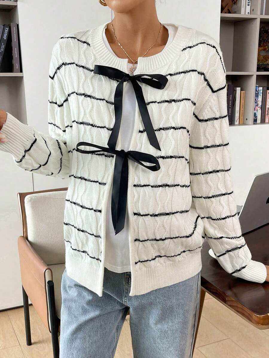 SHEIN Jersey de punto para maternidad, suéter de mujer de manga larga con cuello redondo, parches, moño y rayas para otoño e invierno