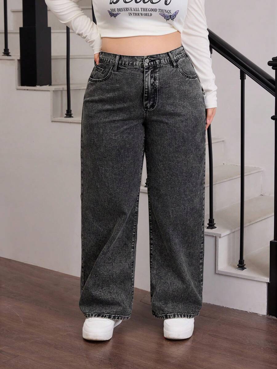 SHEIN EZwear Plus Size Casual Washed Mid-Rise Straight Leg Jeans