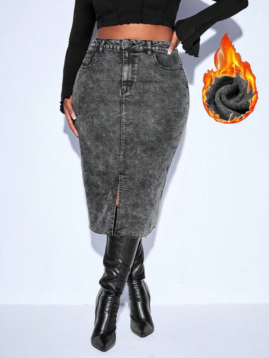 SHEIN Lady Falda vaquera de talla grande para mujer con dobladillo dividido y bordes deshilachados, forrada térmicamente