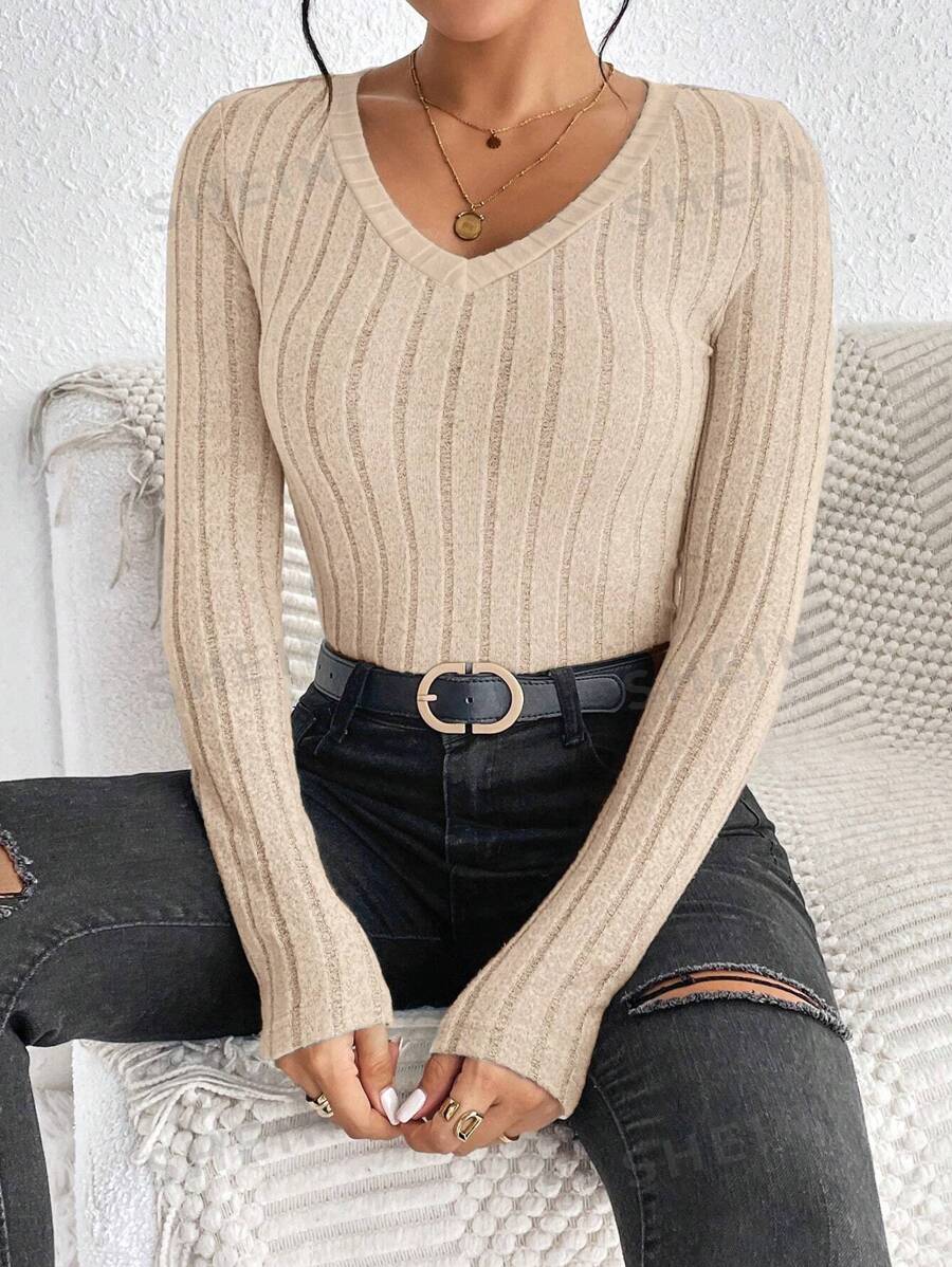 SHEIN Frenchy Camiseta básica de manga larga con cuello en V acanalado de color sólido sencillo para otoño