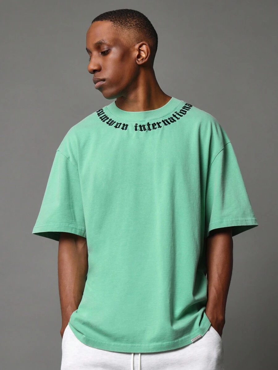 SUMWON St. Patrick'S Day Oversized Mint Streetwear T-Shirt With Gothic Neckline Print Lucky Charm Festival Casual Irish Holiday Party Short Sleeve Top