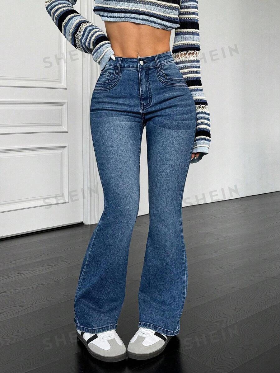 SHEIN PETITE Jeans de pierna campana con bolsillos diagonales lavados y versátiles para mujer
