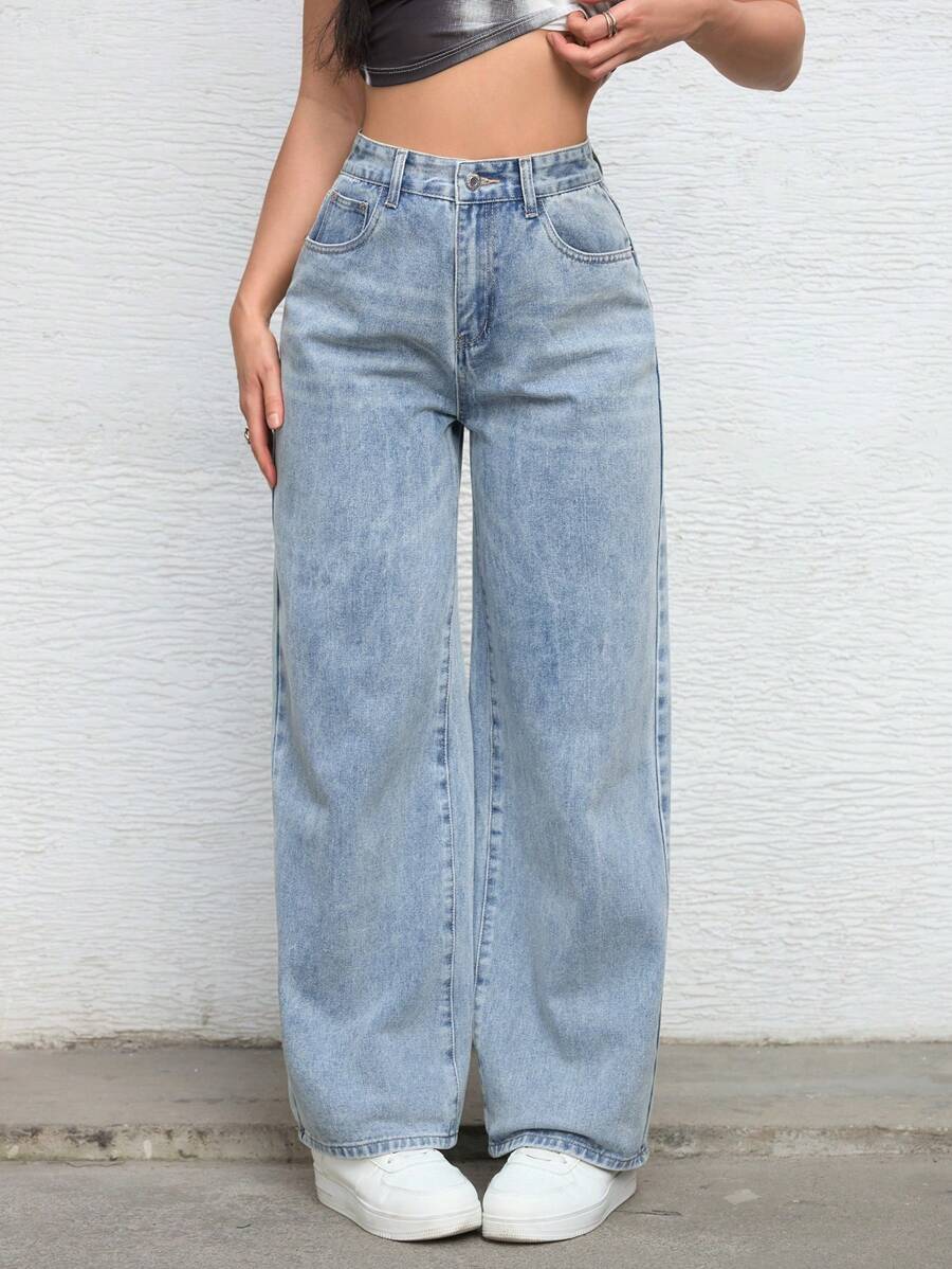 Pantalones vaqueros anchos y sueltos de mujer en azul claro lavado