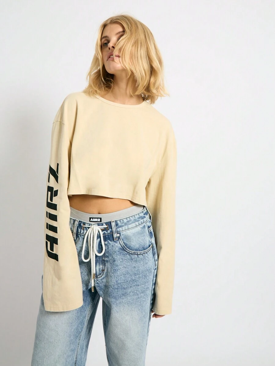 AiiRZ Oversized Long Sleeve Round Neck Crop T-Shirt With Hotfix Graphic