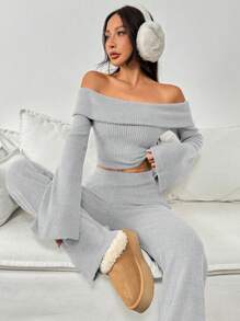 Gris pâle