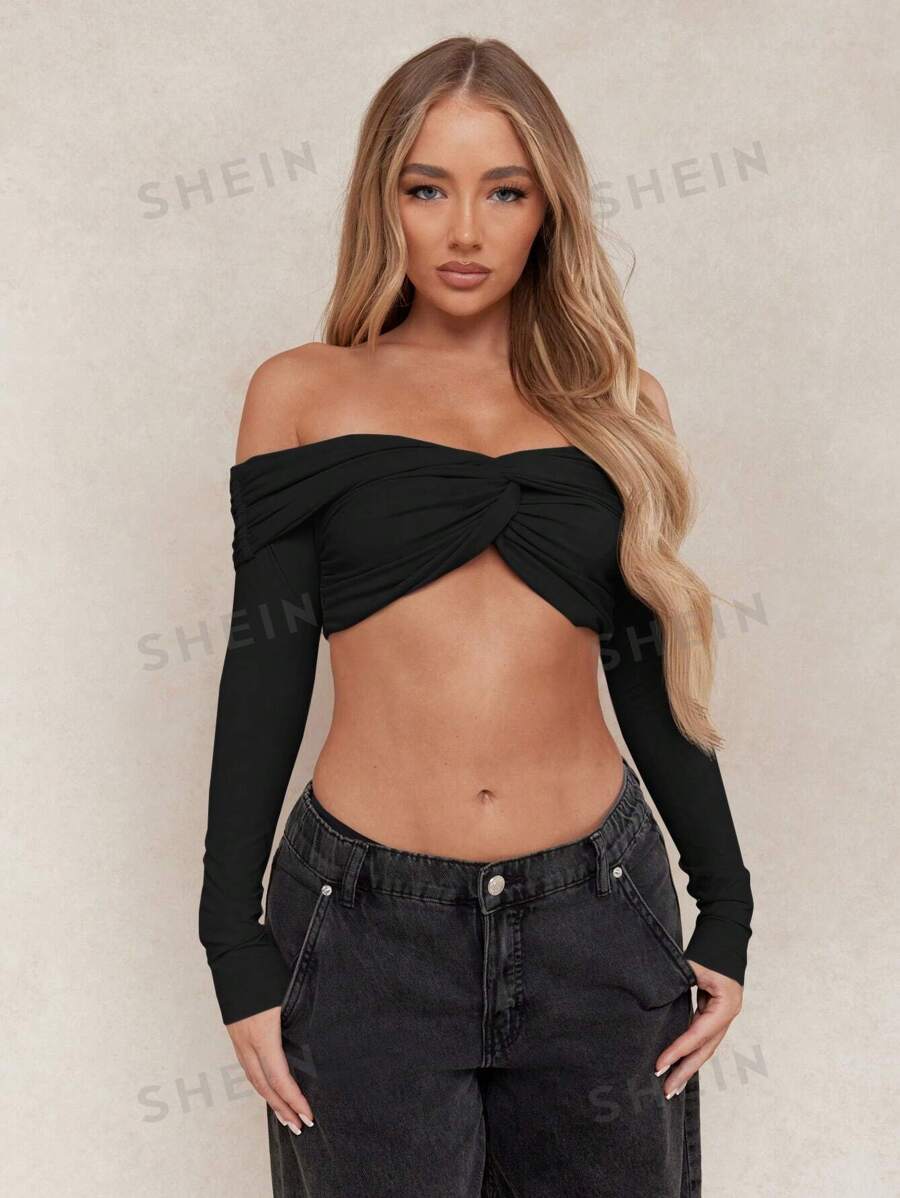 MISSGUIDED Top corto de mangas largas con detalle de nudo retorcido y busto fruncido