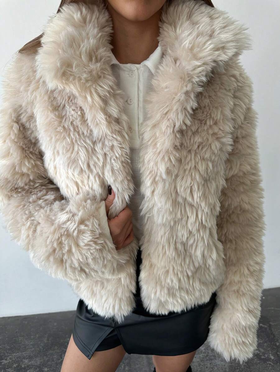 Aloruh Minimalist Apricot Short Fluffy Lapel Long Sleeve Fitted Jacket, Outdoor Warm Wear, Autumn/Winter