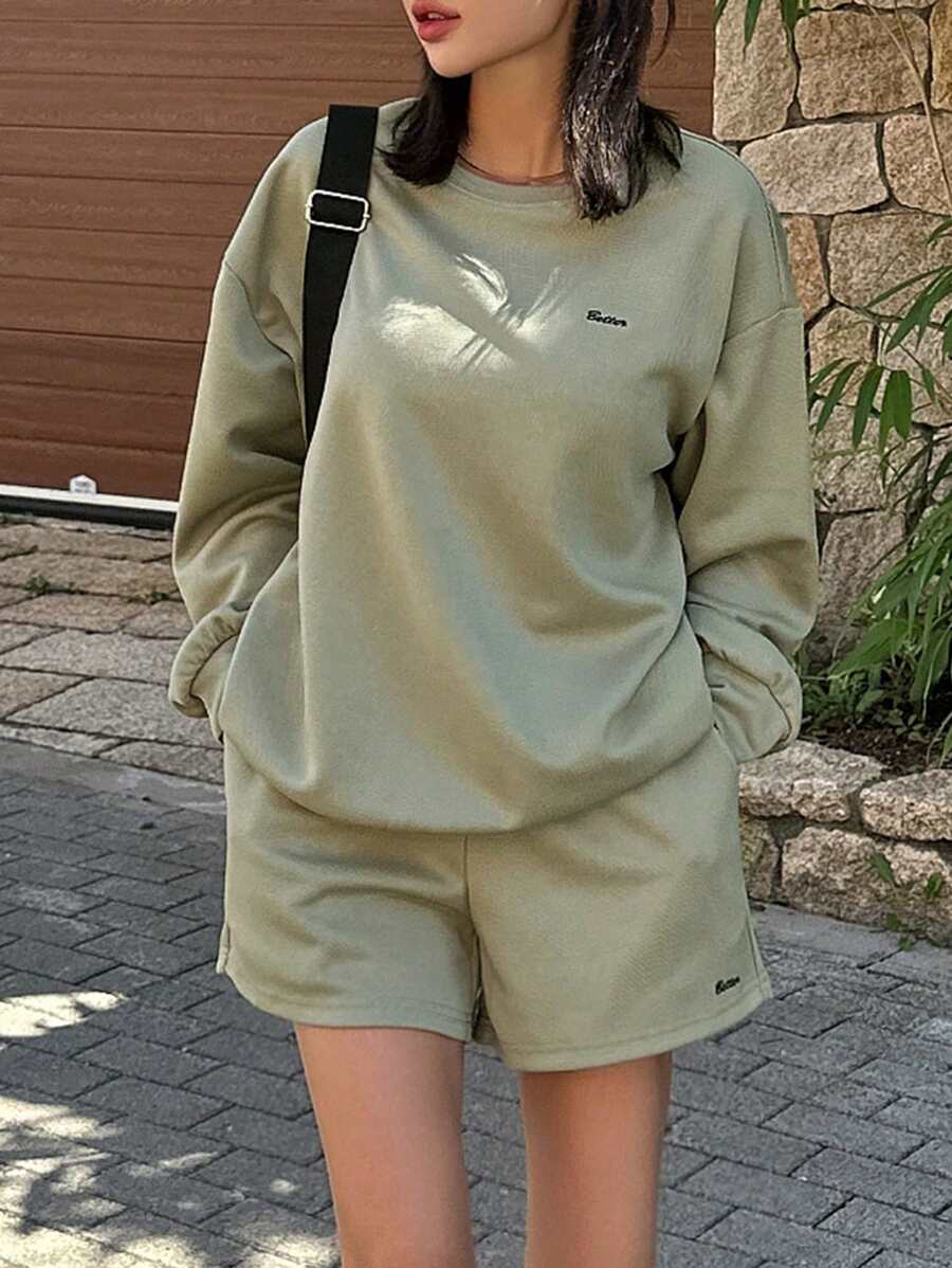 DAZY Set de 2 piezas con sudadera y pantalones cortos con bordado de letra para mujeres