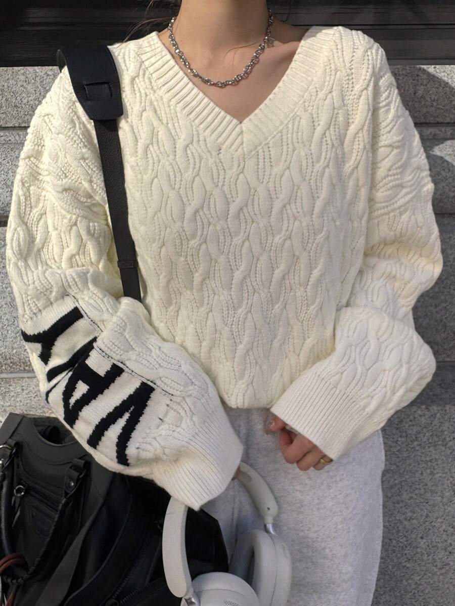 FRIFUL Women Letter Pattern Drop Shoulder Oversized Sweater, Casual Autumn/Winter