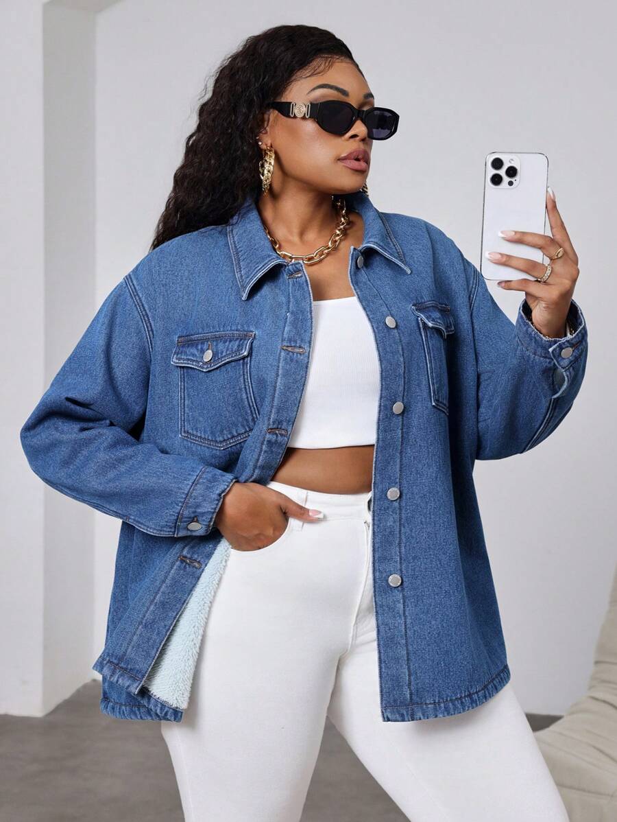 SHEIN Essnce Chaqueta vaquera de talla grande, estilo informal de manga larga con forro polar azul ahuecado, disfraz de Navidad para mujer, ropa de Acción de Gracias, atuendo de regreso a casa, ropa de invierno, disfraz de vaquera, chaqueta de forro polar y vaquera de invierno para mujer, chaquetas de mujer para otoño, chaqueta de forro polar