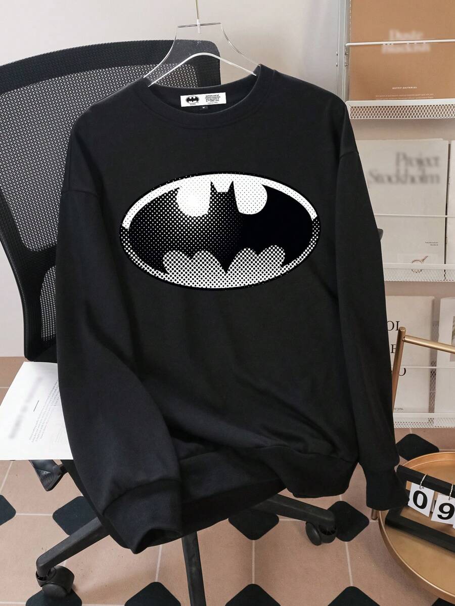 BATMAN X SHEIN Men's Casual Bat Logo Print Dropped Shoulder Relaxed Fit Black Pullover Sweatshirt