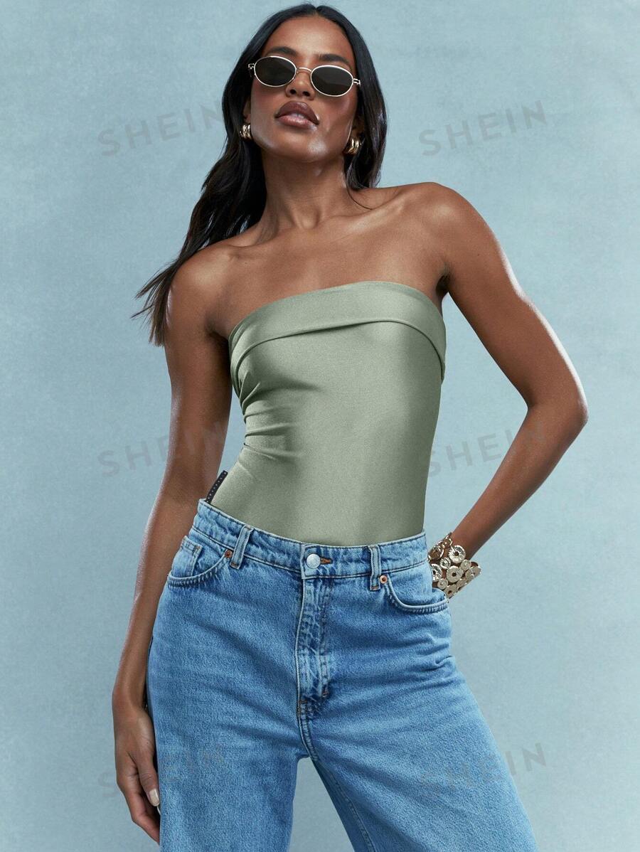 MISSGUIDED Body con solapa y detalles metálicos con aspecto futurista de la Y2K