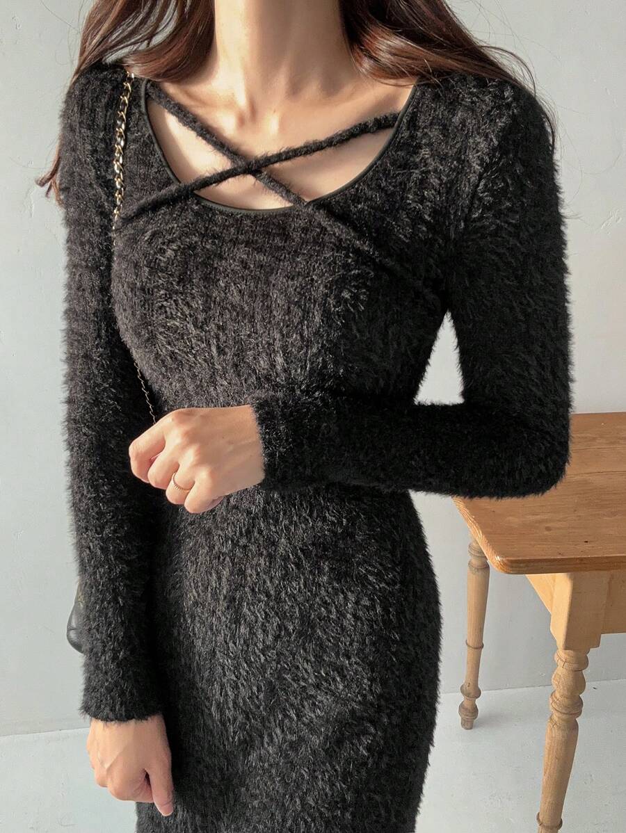 FRIFUL Women's Solid Color Long Sleeve Simple Mid-Length Fitted Dress, Casual Daily Wear