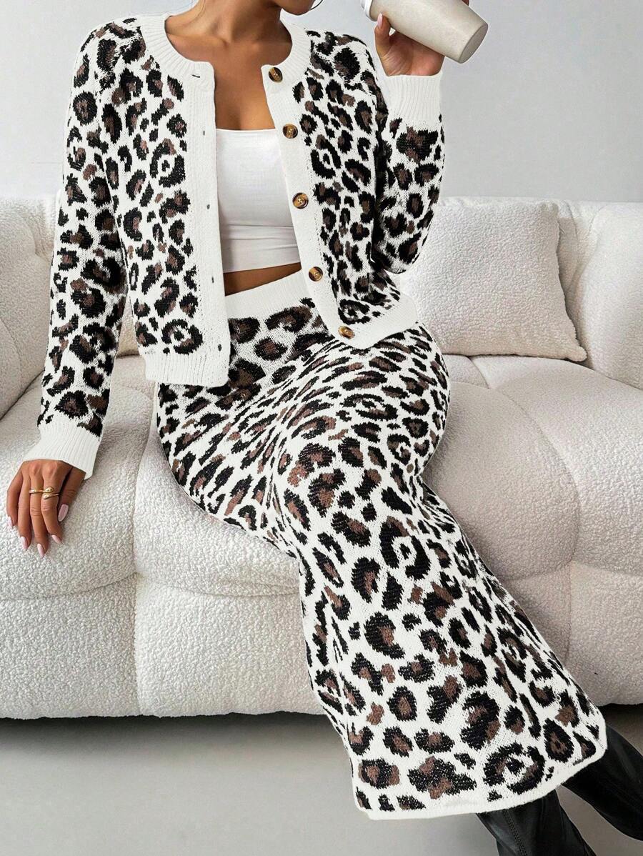 Calvaya 2pcs Women Autumn Stylish Leopard Print Casual Loose Fit Two-Piece Set