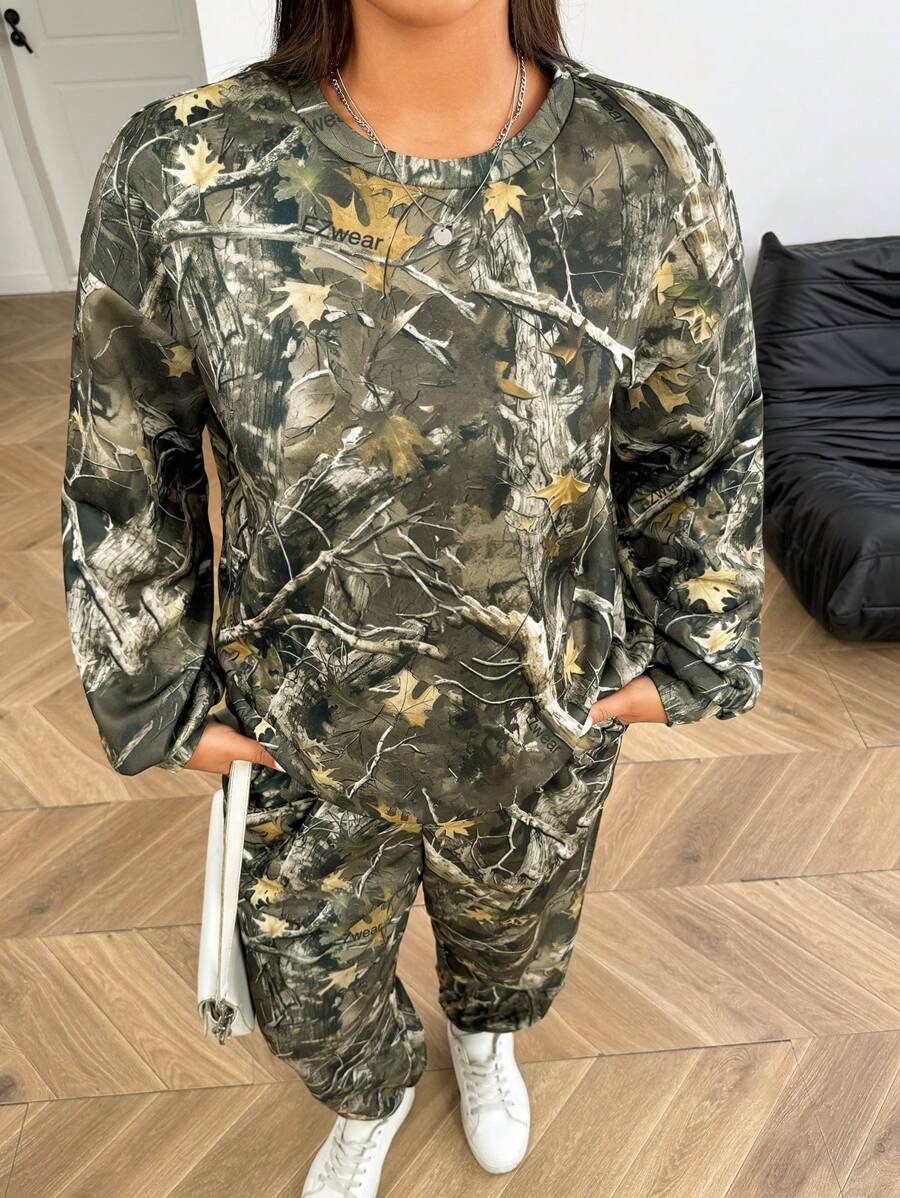 SHEIN EZwear Plus Size Women 2pcs Sets Casual Printed , Simple & Stylish For Everyday Wear