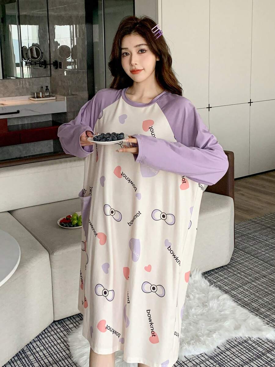 DAZY Camisón suelto con manga raglán y estampado de lazo y letras con efecto patchwork