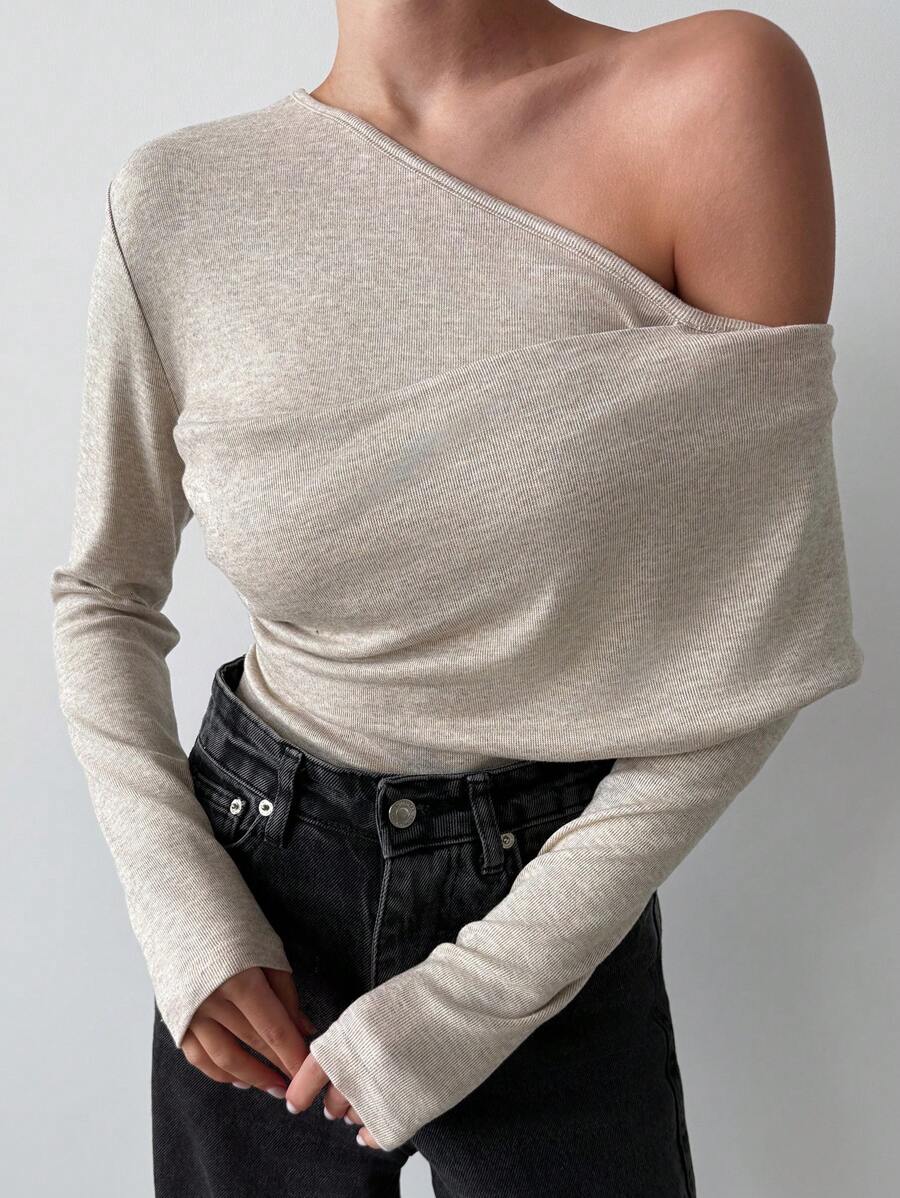Aloruh Women's Asymmetric Shoulder Casual T-Shirt, Minimalist & Fashionable For Daily Wear